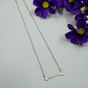 Stella & Dot 925 Sterling Silver Arrow Minimalist Vintage Necklace